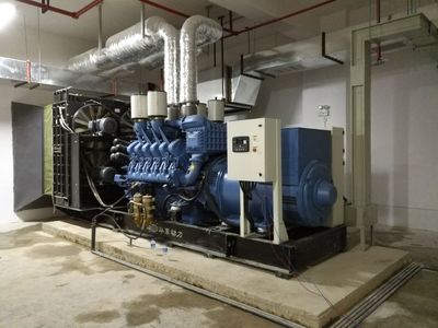 文山州人民医院2台1300KW华东动力M系列发电机组