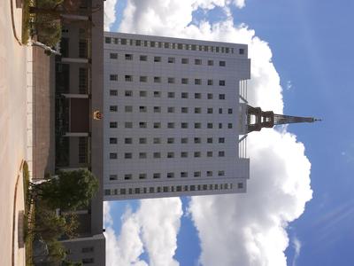新平县公安局500KW华东动力V系列发电机组